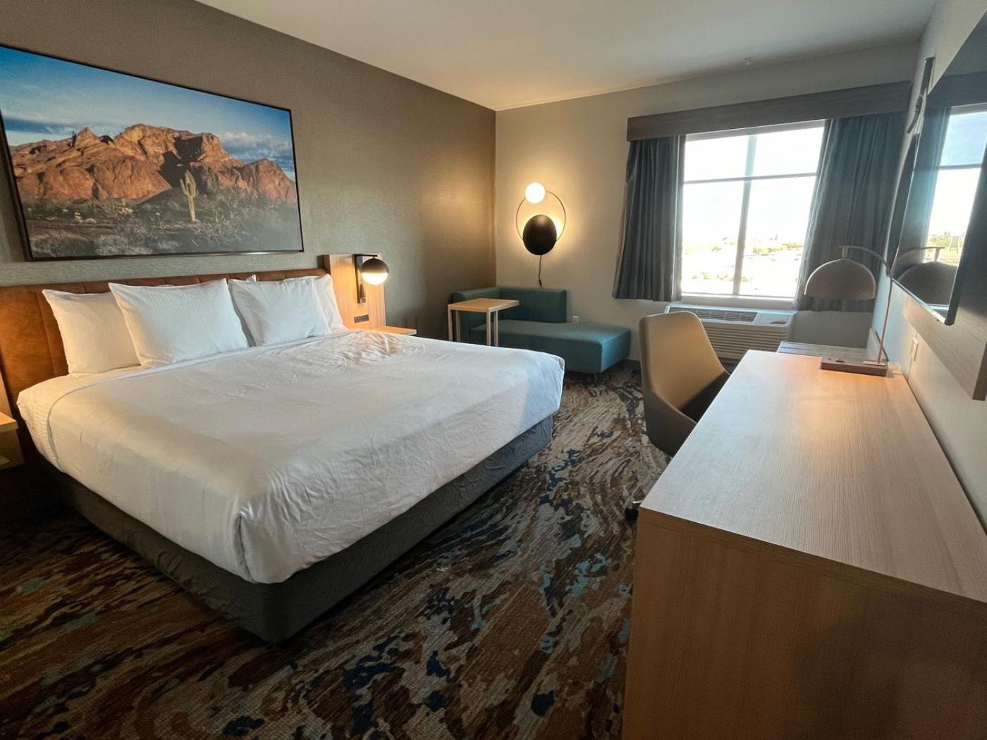La Quinta Inn & Suites By Wyndham 优马 外观 照片